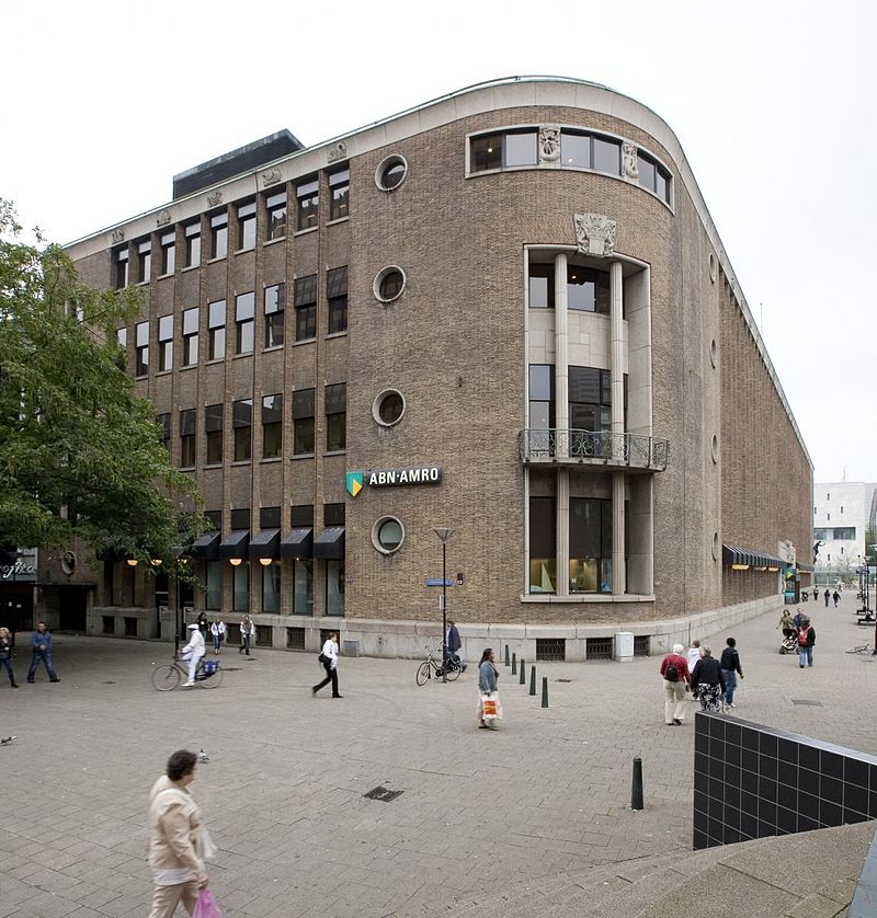 49 800px-Overzicht_van_het_bankgebouw_-_Rotterdam_-_20422792_-_RCE.jpg