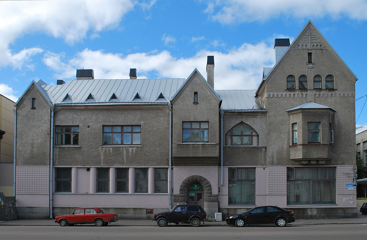 5 саар 1280px-Sortavala-zdanie.jpg