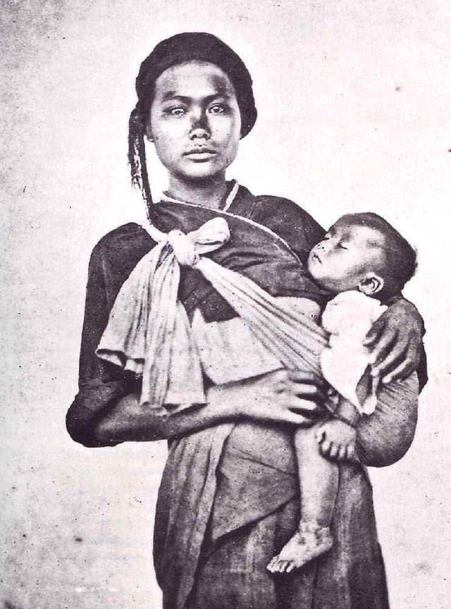 640px-Femme_Pepohan_de_Formose_et_son_enfant.jpg