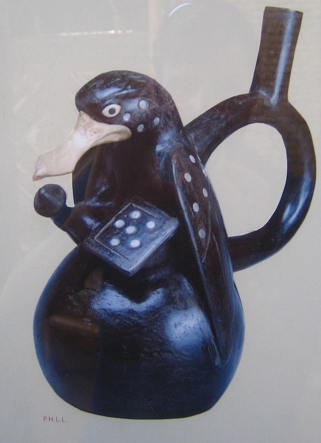640px-Moche_pottery01.jpg