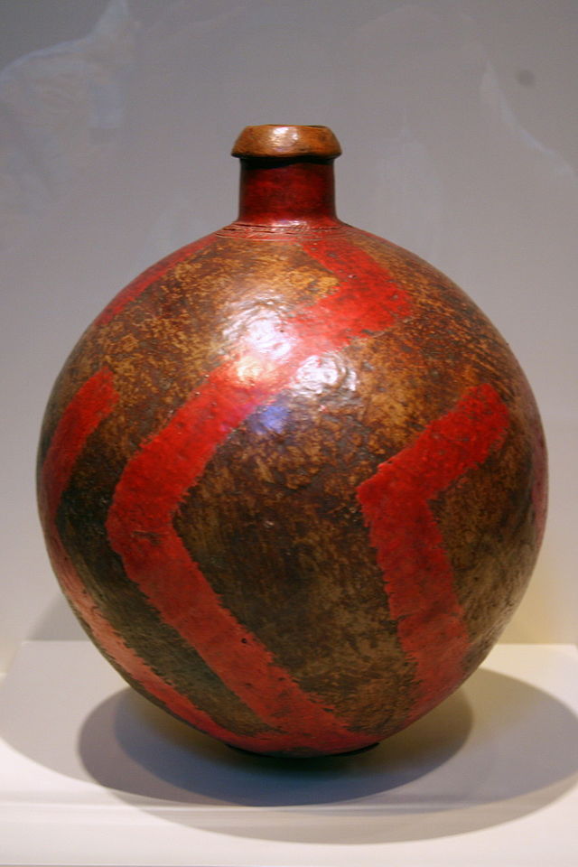 640px-Teke_bottle.JPG