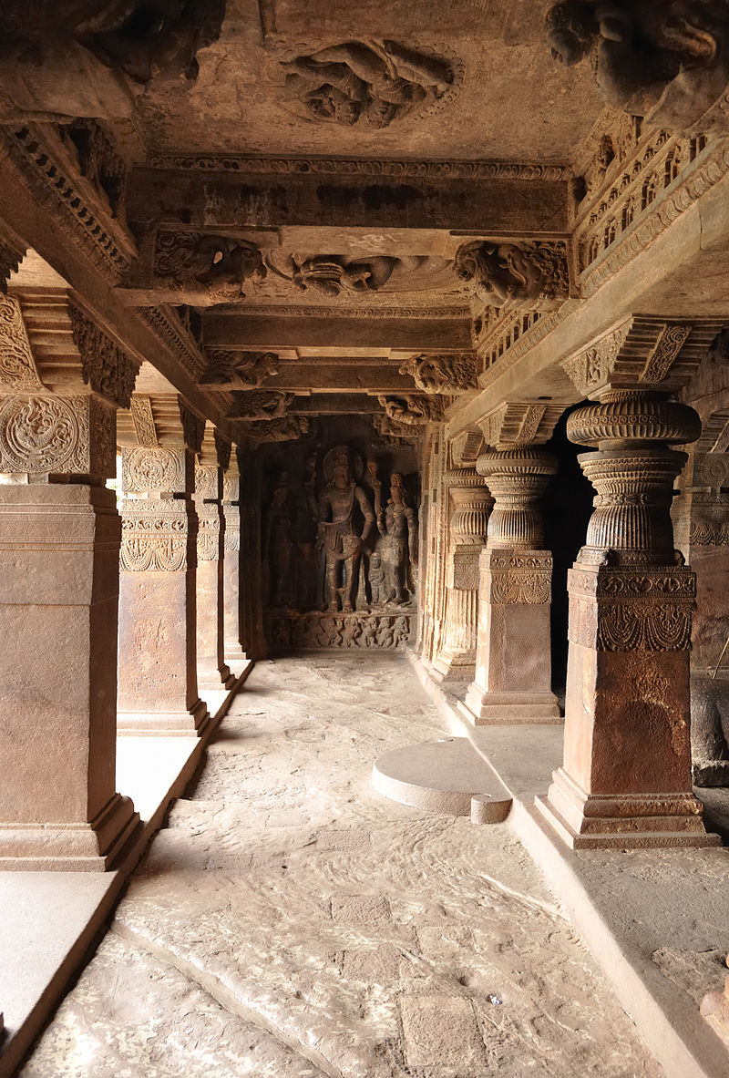 6d Rock_Cut_Cave_1,_Badami.jpg