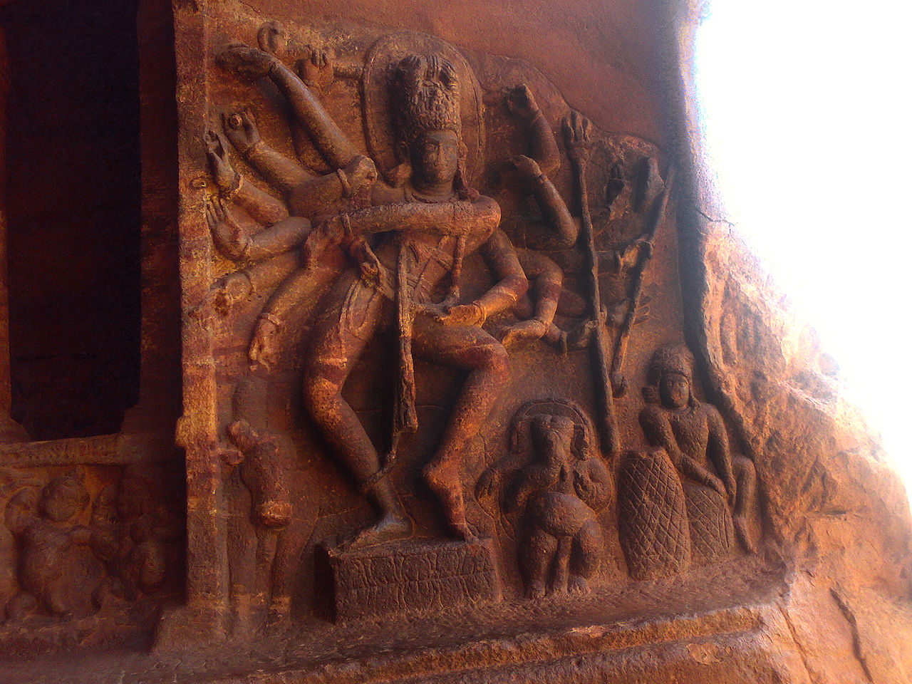 6d1280px-BADAMI_03.jpg
