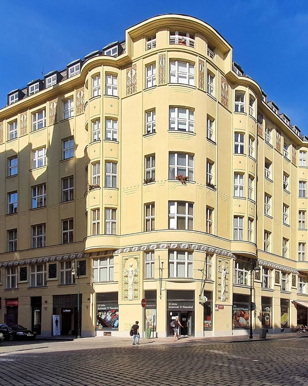 7 прага 116908874_4208888719185483_581644117844938133_n.jpg