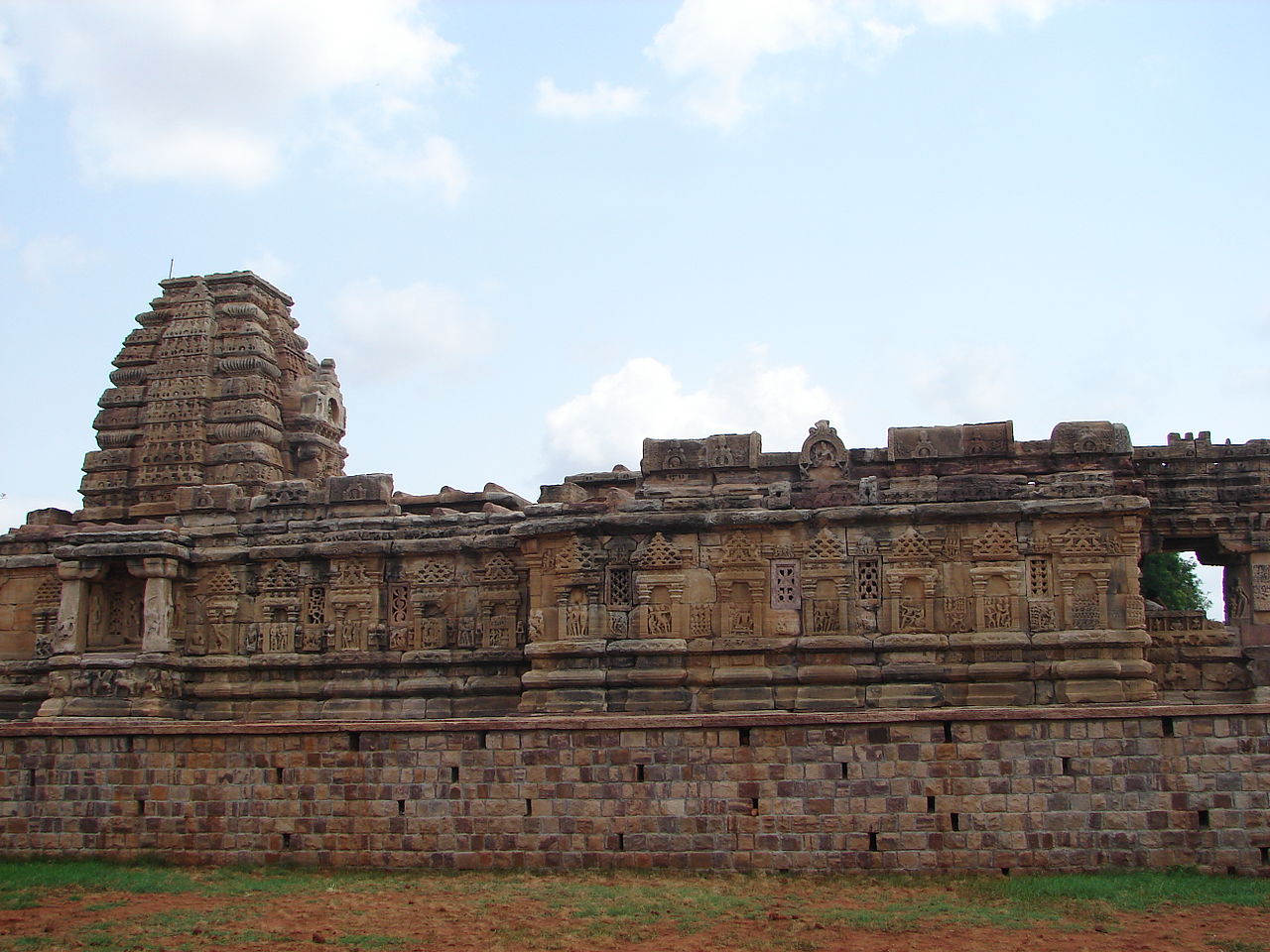 7d -Papanatha_temple_at_Pattadakal.jpg
