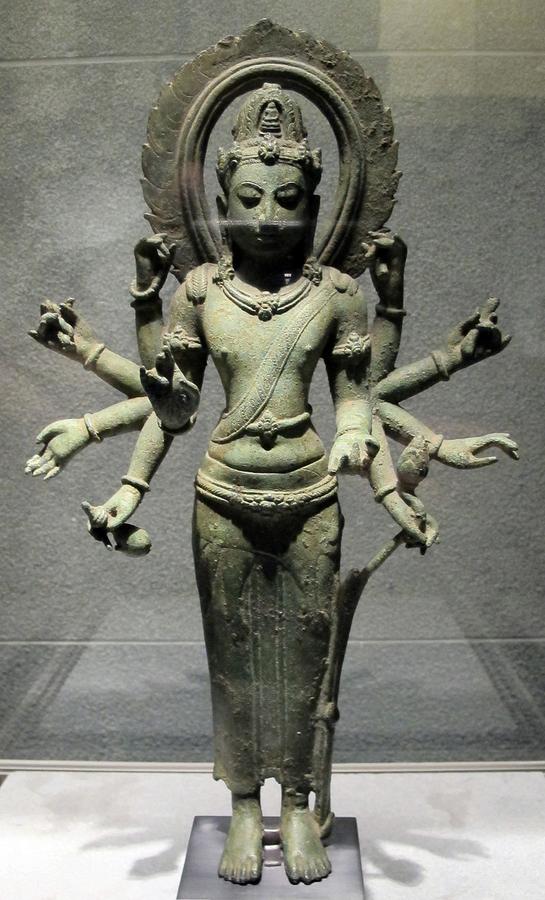 8-9Giava,_bodhisattva_avalokitesvara,_arte_di_giava_centrale,_VIII-IX_sec.JPG
