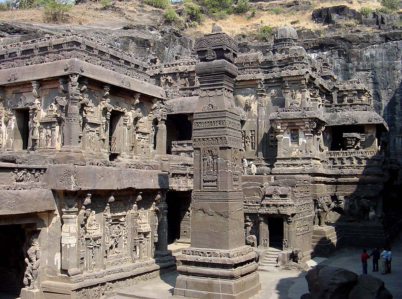 8 Ellora_Cave_16_si0308.jpg