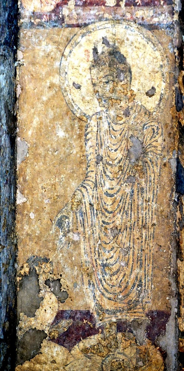 800px-089_Cave_10,_Buddha_Drawing_on_Column_(33896473480)_detail.jpg