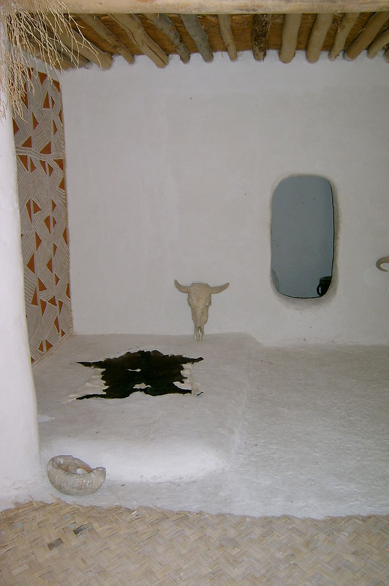 800px-Catal_Hüyük_Restauration.JPG