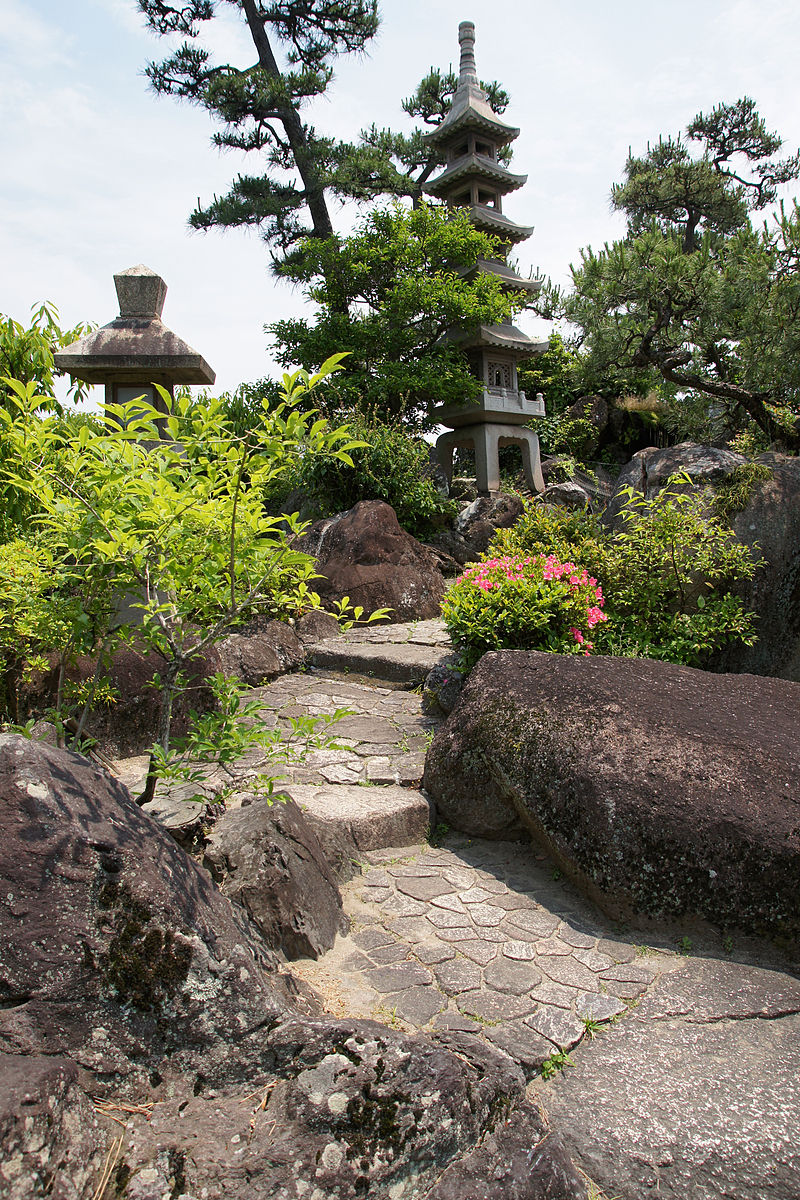 800px-Rokusanen_Wakayama_Japan16s3.jpg