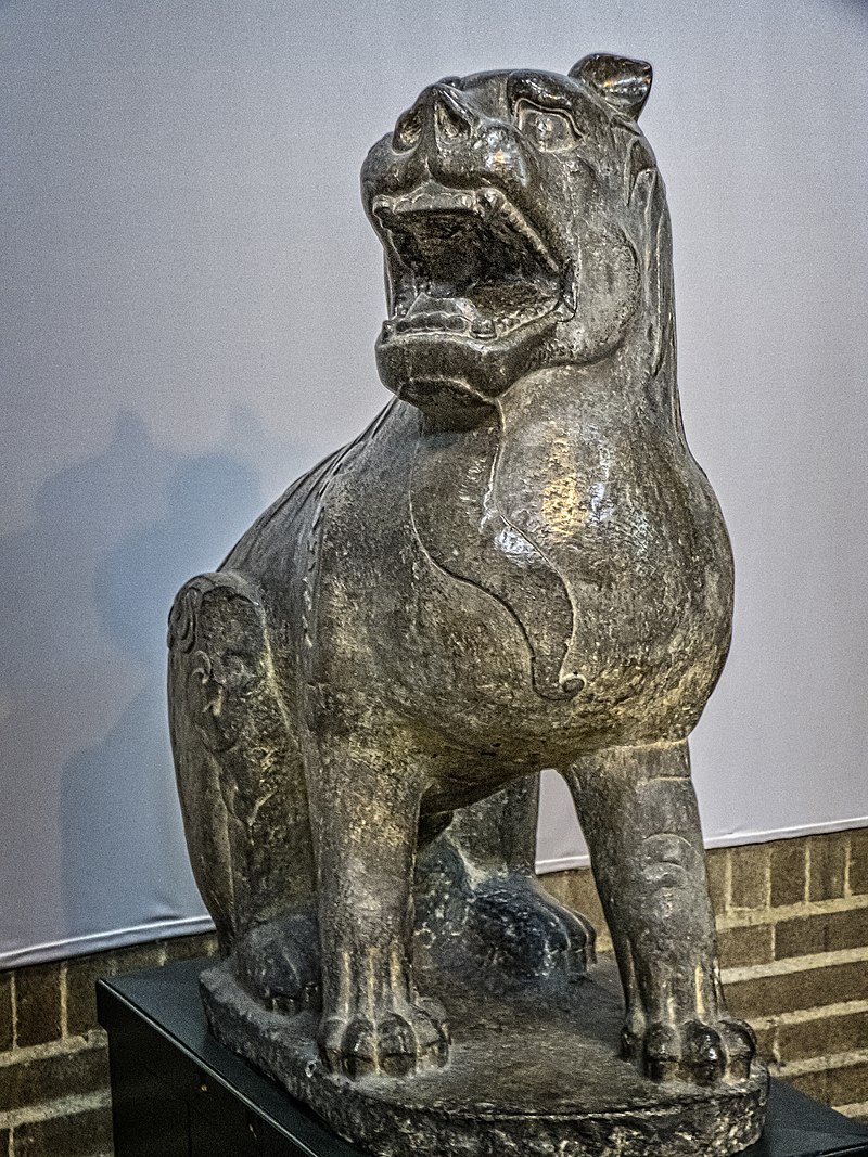 800px-Temple_guardian_lion_Northern_Wei_Dynasty_(386-534_CE)_China_Limestone.jpg