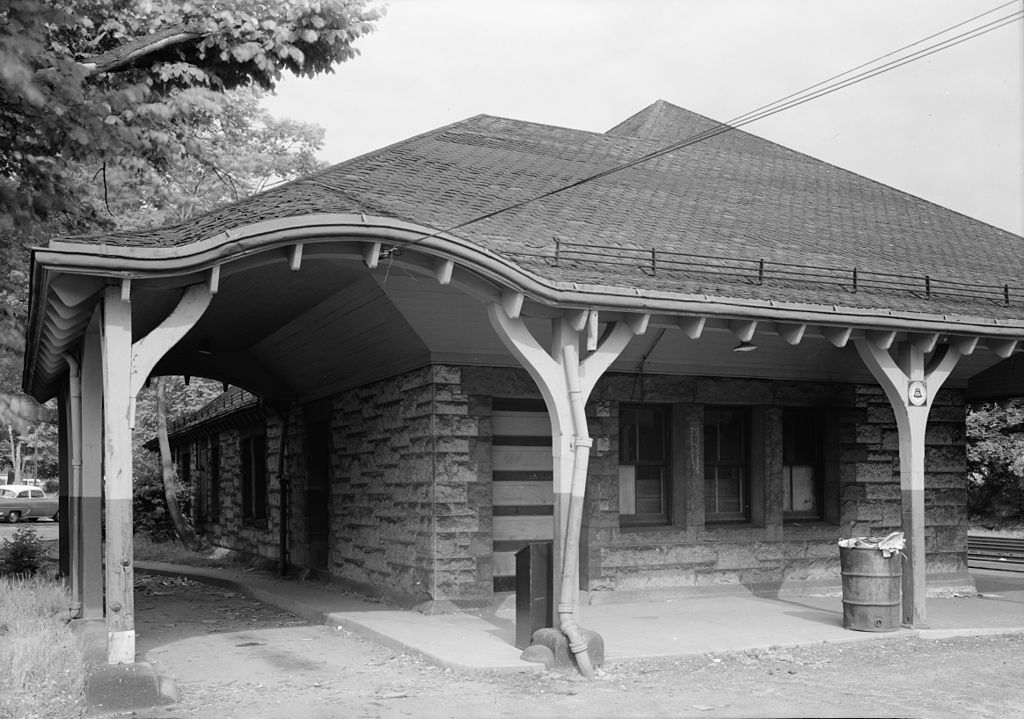 81 Auburndale_station_1959_HAER_1.jpg