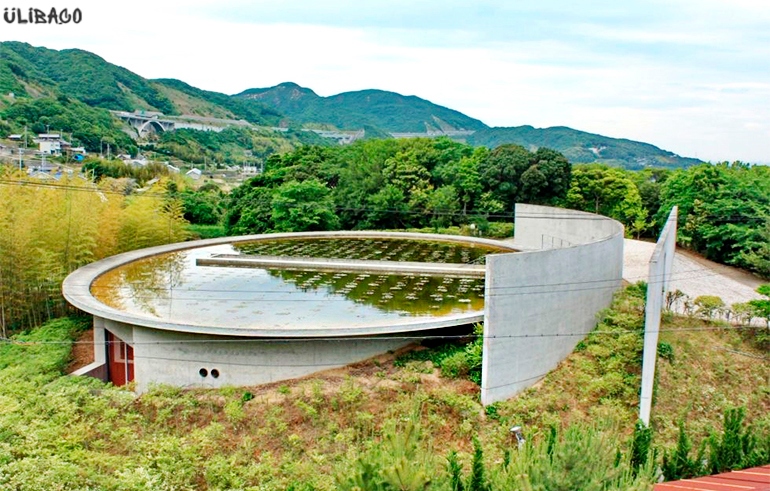 88Tadao_Ando_Khram_Vody2.jpg
