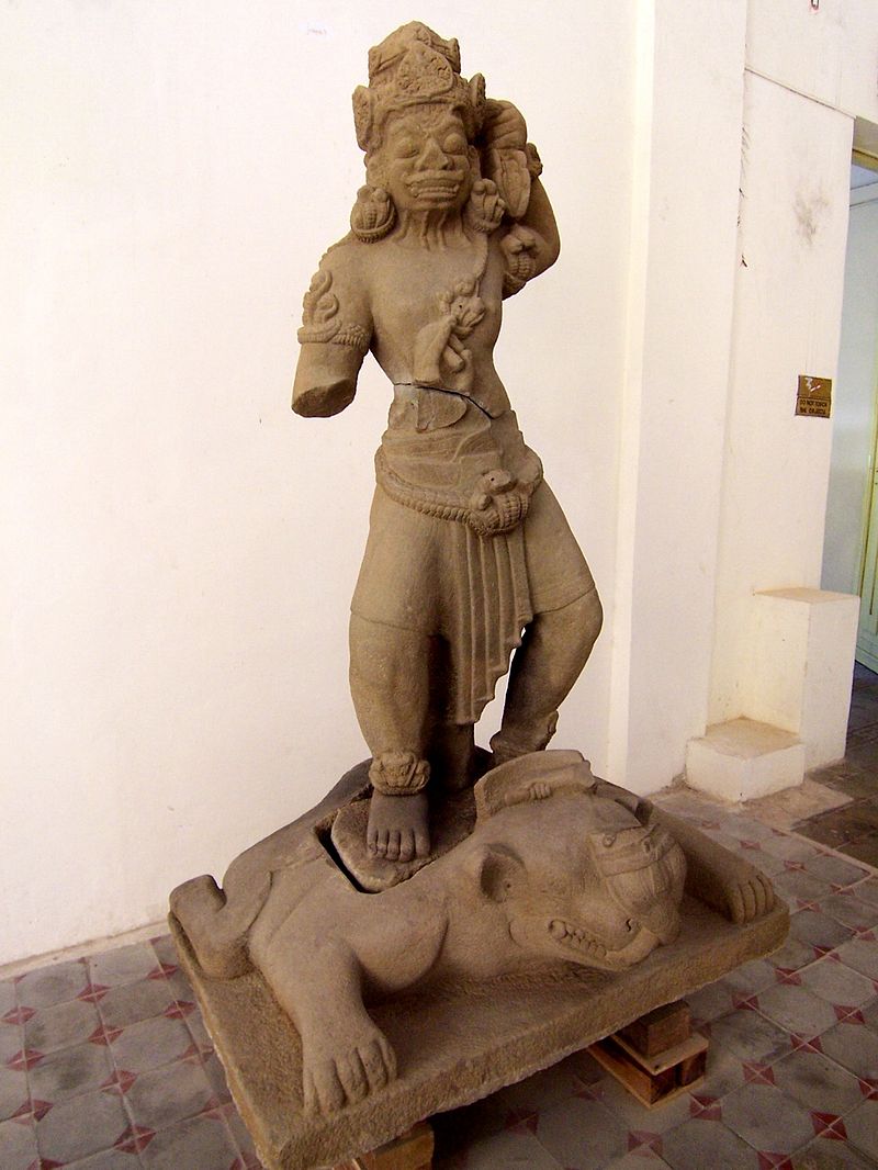 9-10Dvarapala_Dong_Duong_Style.jpg