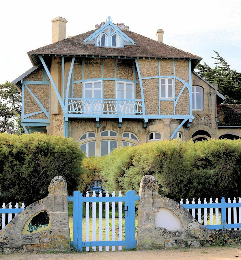 99Villa La Bluette 20171004-108563-20171004-108567 28_ x 31_.jpg