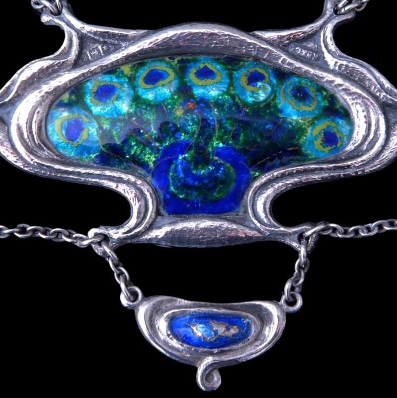 A803-Ramsden-Carr-peacock-necklace-detail-and-marks_cliпpped_rev_1.jpeg