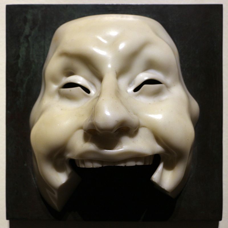Adolfo_wildt,_maschera_dell'idiota,_1924_(gardone_riviera,_il_vittoriale).jpg