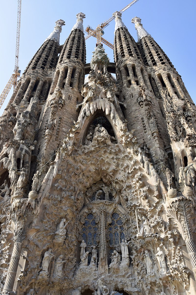 Antoni_Gaudi’s_Sagrada_Familia_11.jpg