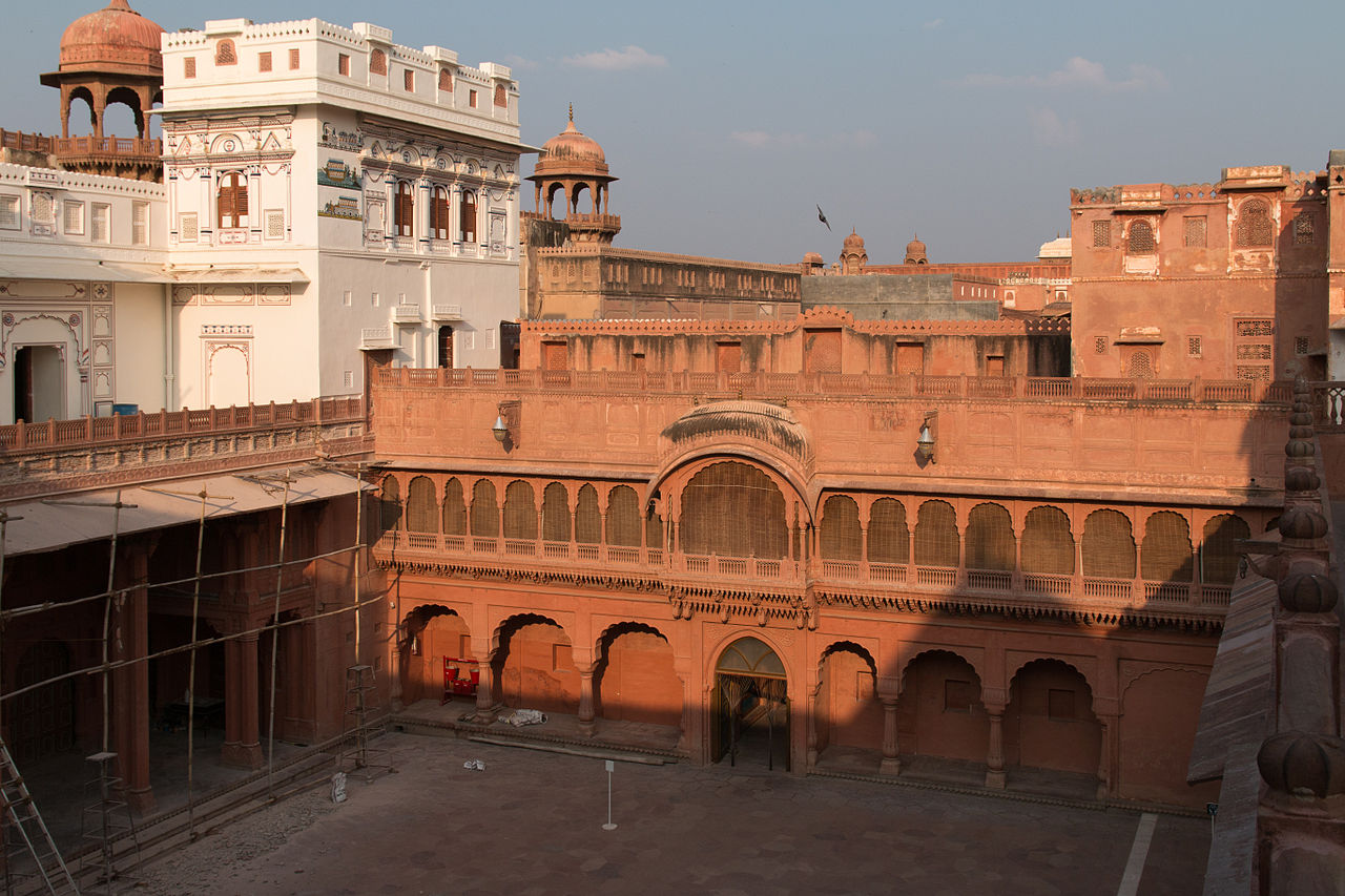 Bîkâner-Junagarh_Fort-08-Ganga_Mahal-20131008.jpg