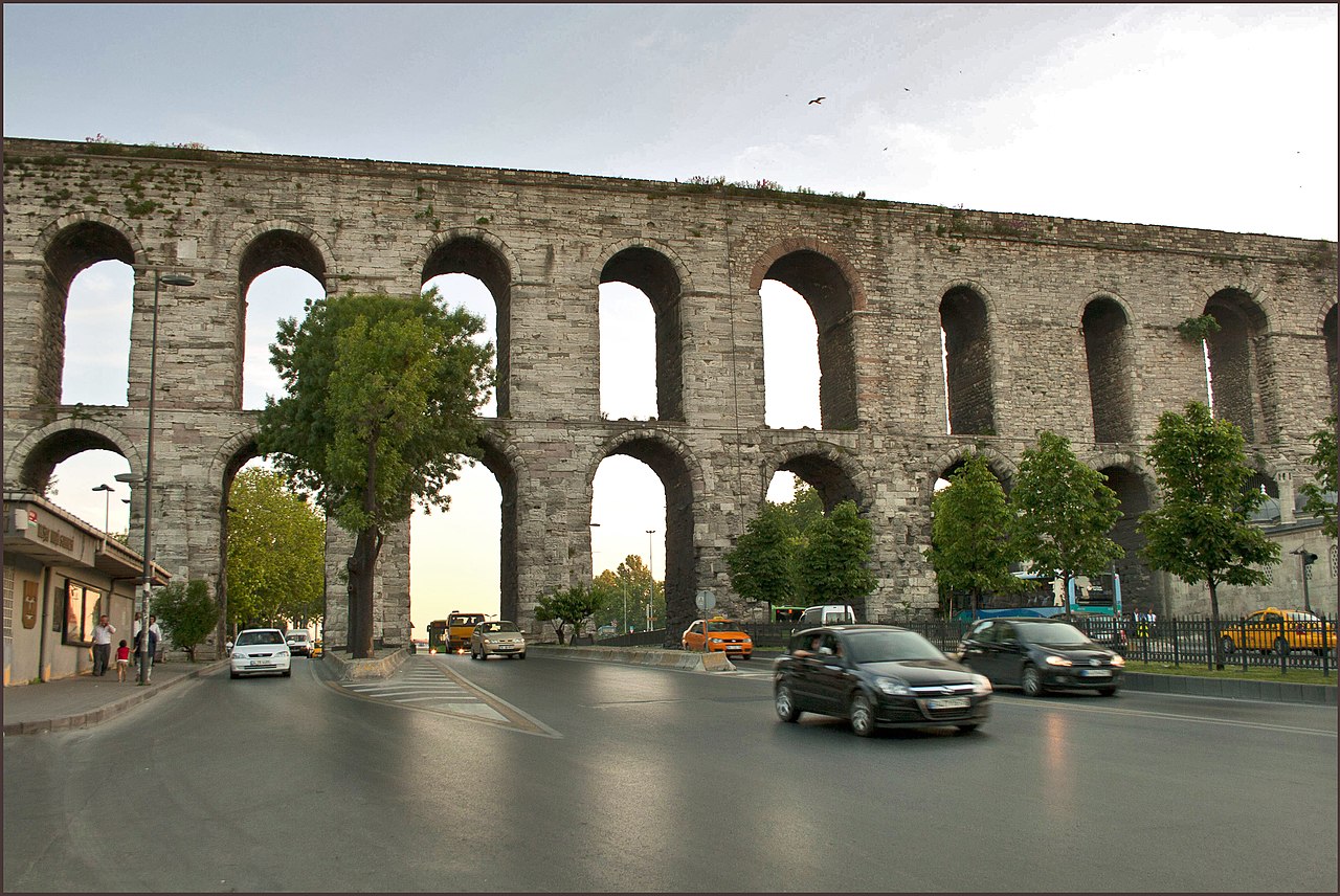 Bozdoģan_Kemeri_-_panoramio.jpg