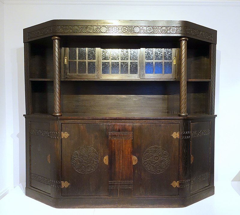 Buffet_and_bench_(buffet),_designed_by_Heinrich_Vogeler,__c._1905-1910,_.jpg