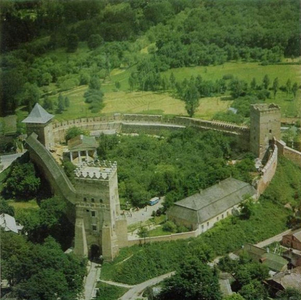 cb-замок 1978.jpg