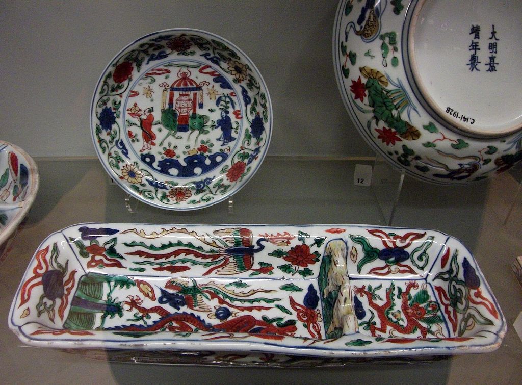 Chinese_ceramics_in_V&A_06.jpg