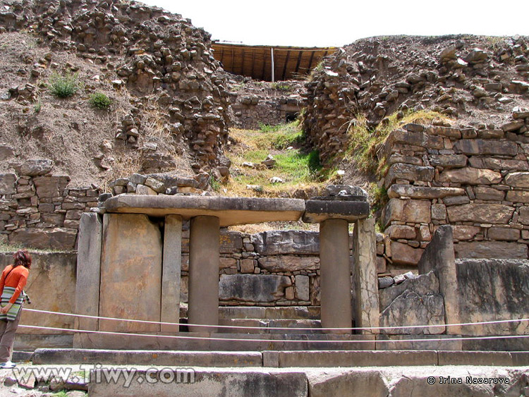 colonnade.jpg