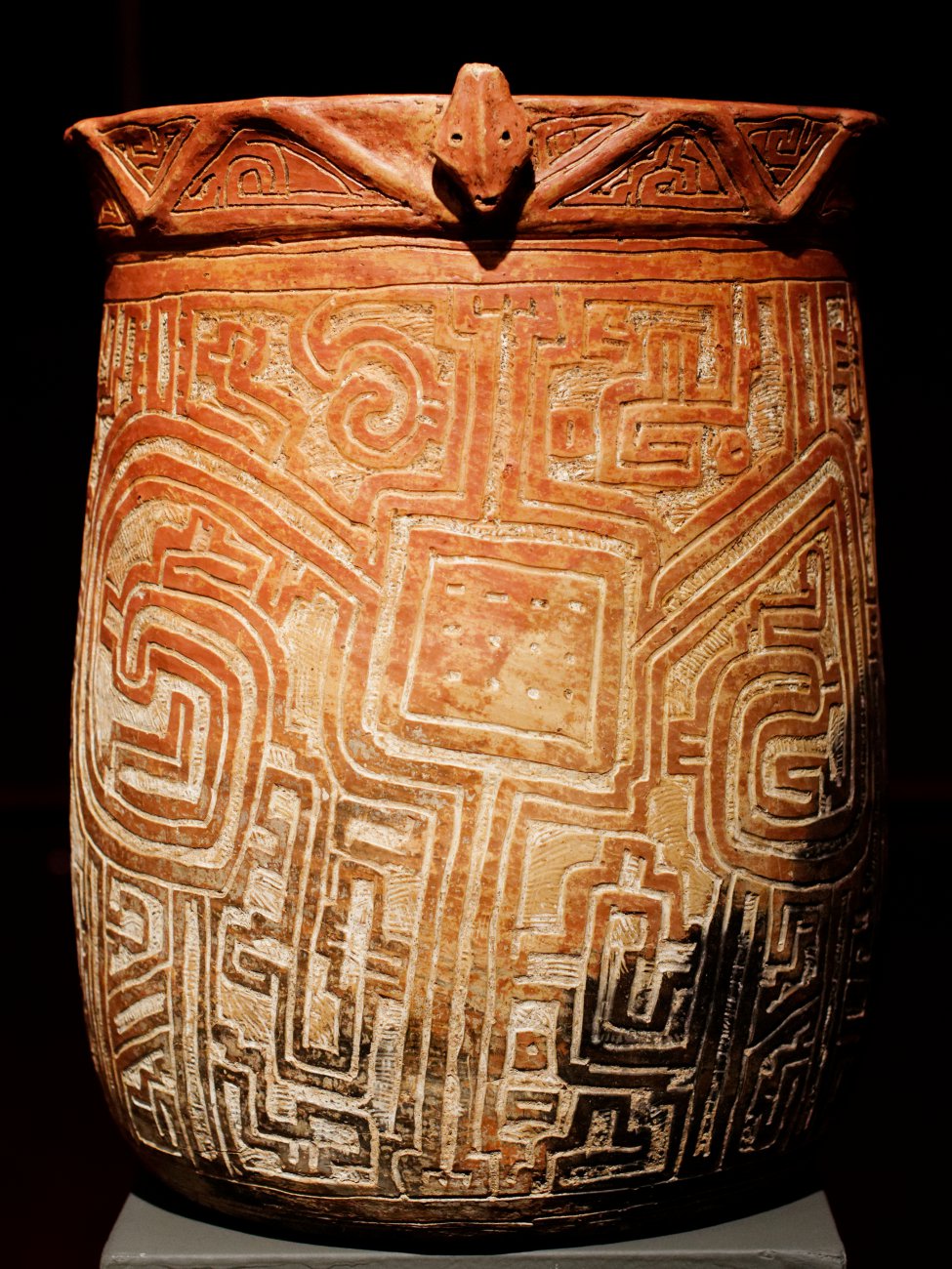 Cylindrical_vessel_Collection_H_Law_170_n1.jpg