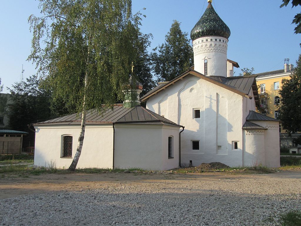 Eglise_Saint-Serge-de-Zaloujé_à_Pskov_297_2016.jpg