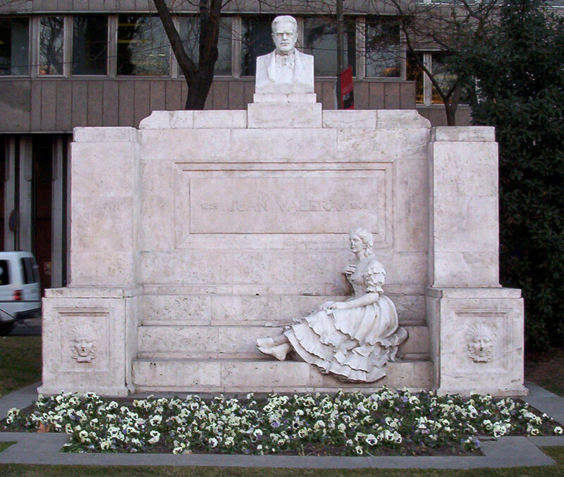 evillaGlorietaDeBecquer04.jpg