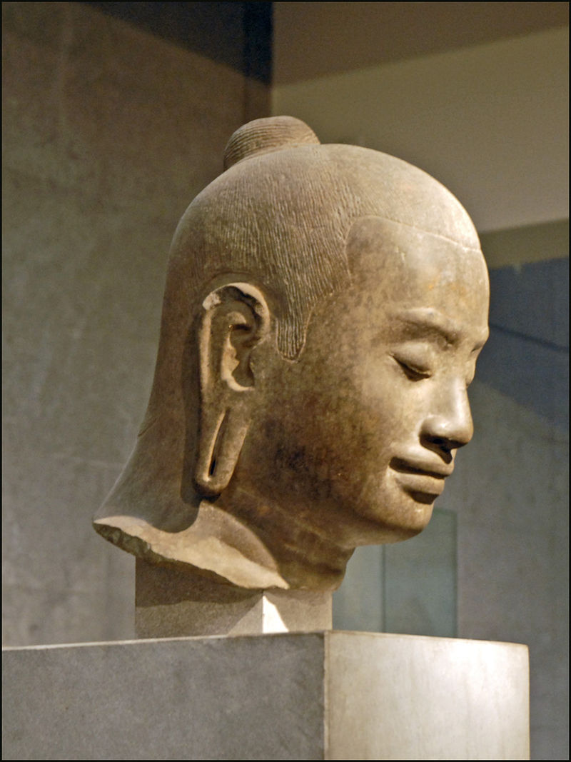 Flickr_-_dalbera_-_Jayavarman_VII_(musée_Guimet).jpg