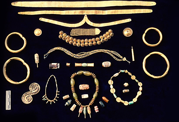 Gold-from-Indus-Valley.jpg