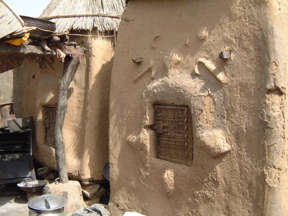 Grenier_a_grain_Dogon.jpg
