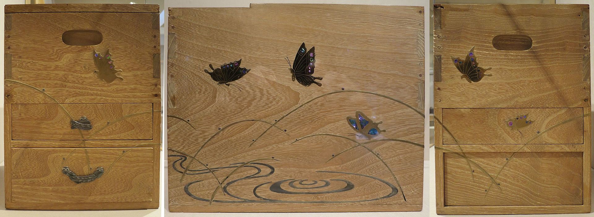 Hibachi_chest,_Honolulu_Museum_of_Art_accession_7576.1.jpg