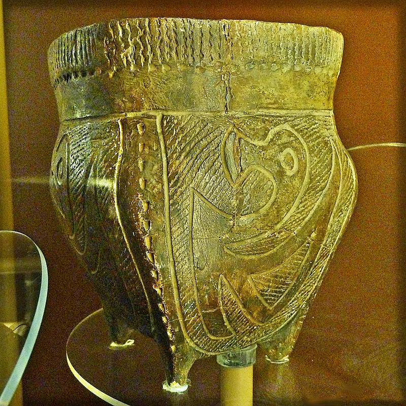 Hopewell_Culture_Pot.jpg
