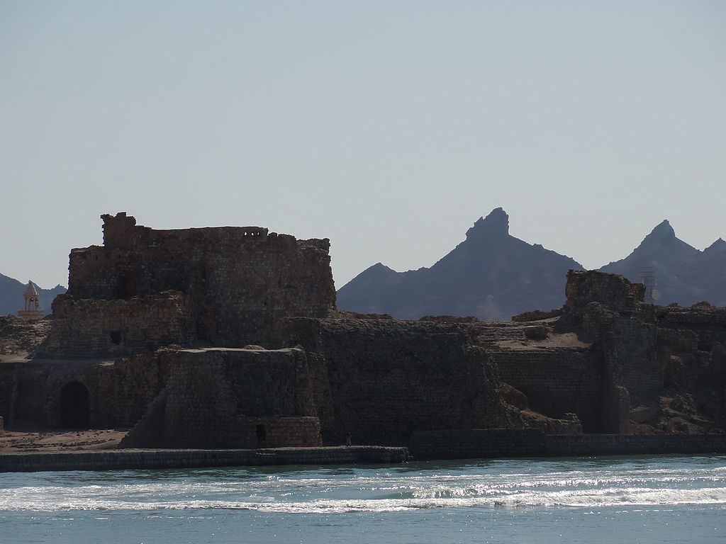 Hormozgan_Province,_Hormuz,_Unnamed_Road,_Iran_-_panoramio.jpg