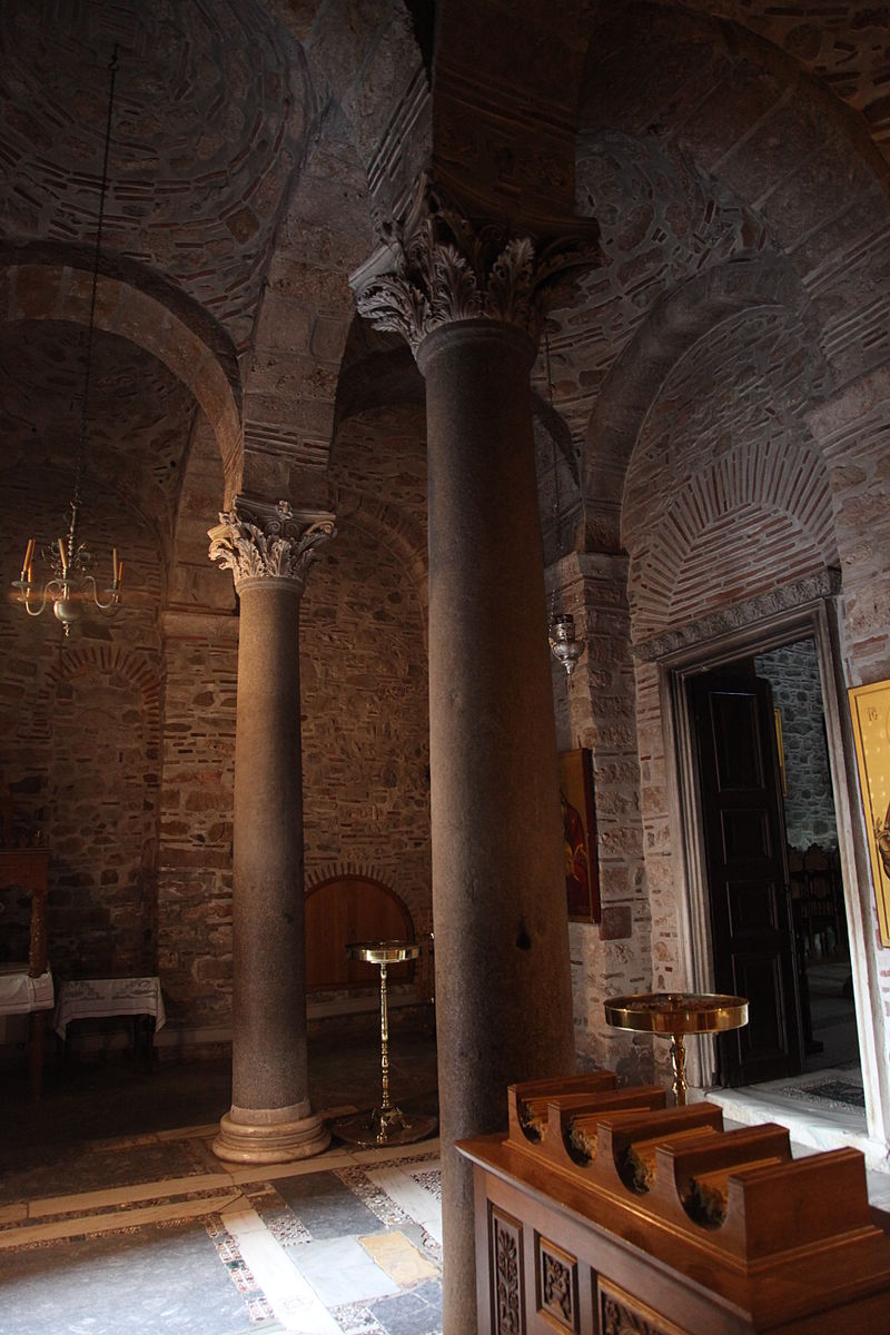 Hosios_Loukas_Panayia_20091116-1.JPG