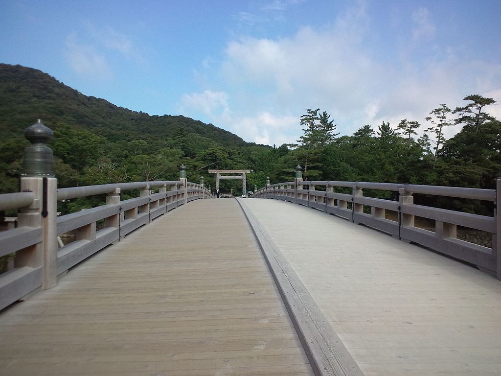 Ise_Shrine_Uji-bashi1.jpg