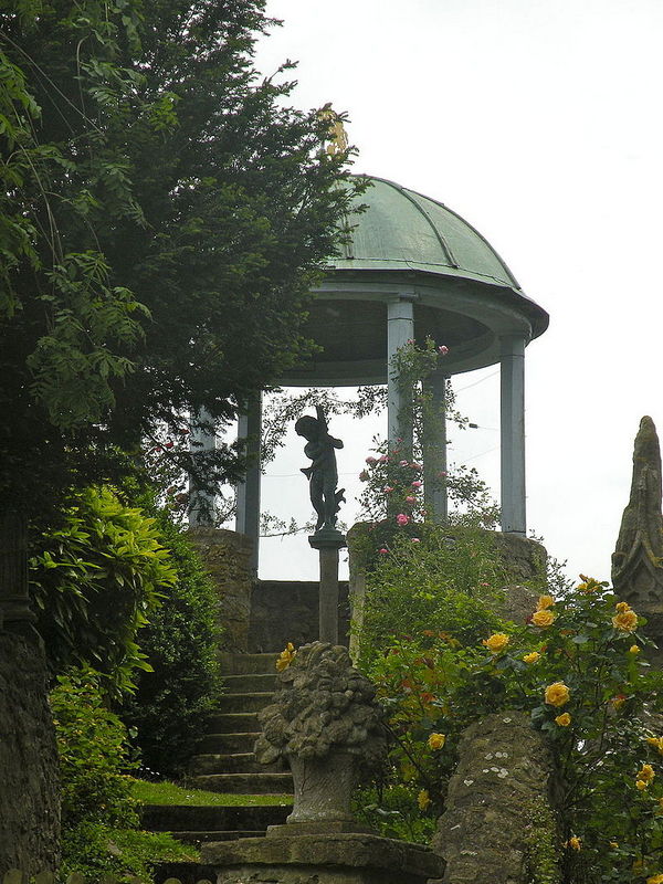 Jardin_Henri_Le_Sidaner_-_Gerberoy_2п.jpg