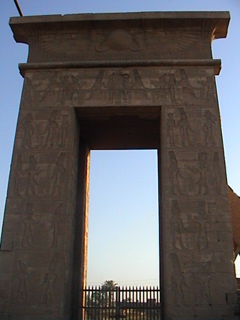 Karnak_temple_Montou_02.jpg