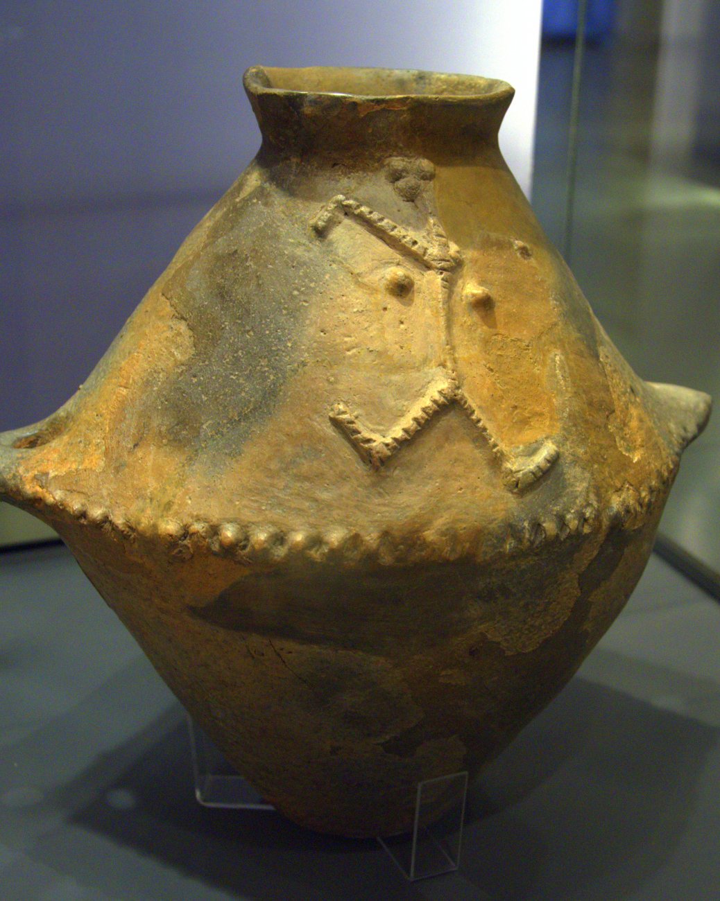 Linear Pottery culture02014_Womans_clay_figurin,_Neolithic_Linear_Pottery_Malice_Culture_4500_BC.jpg