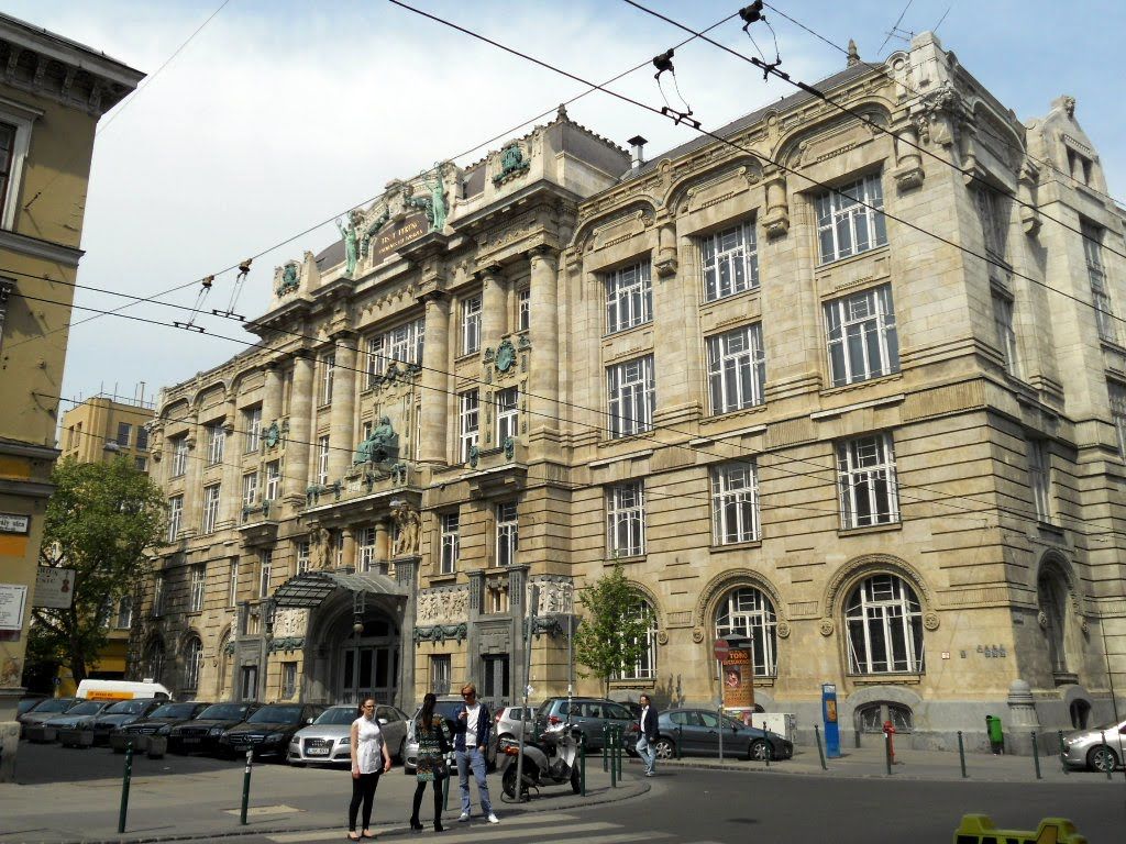 Liszt Ferenc tér 8 Liszt Ferenc Zenemũvészeti Egyetem (Kálmán Giergl és Flóris Korb 1907) (1).jpg