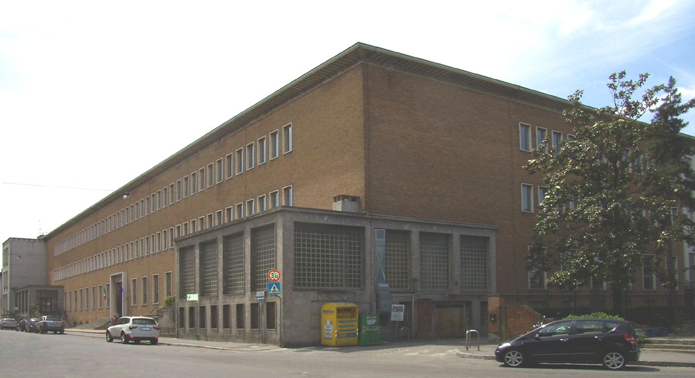 Lodi_-_scuola_Santa_Francesca_Cabrini.jpg