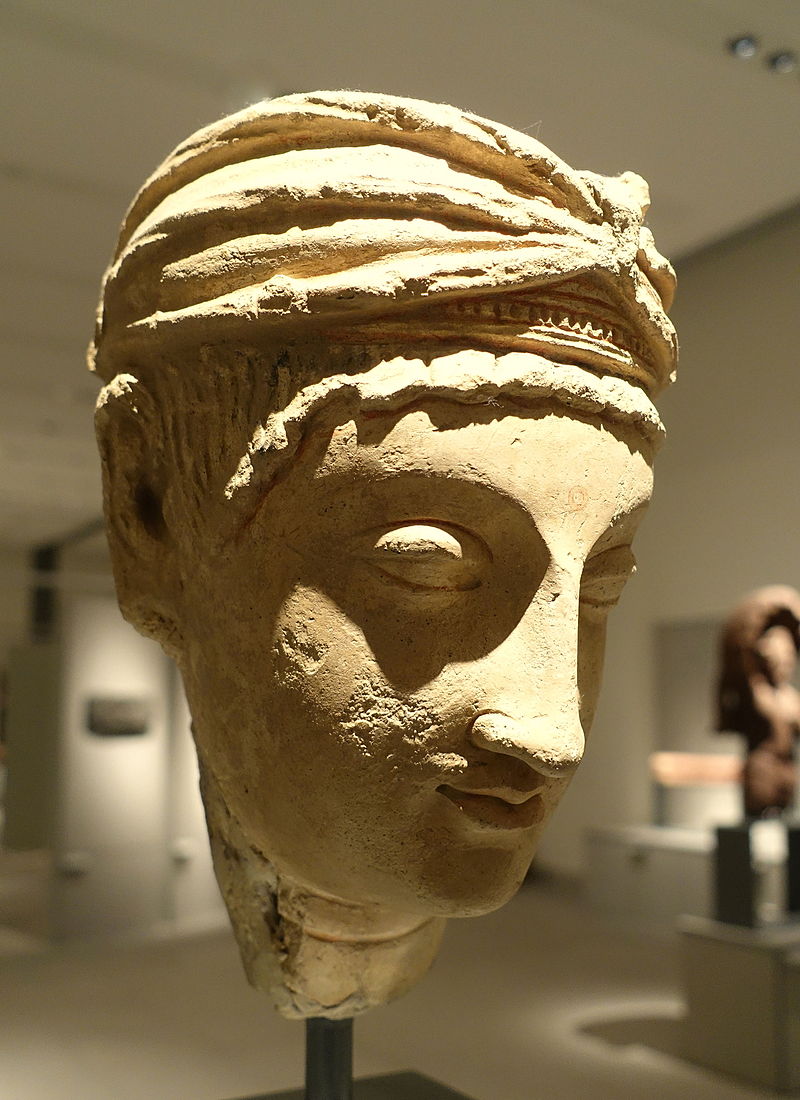 Male_head,_Gandhara,_4th-5th_century_AD,_p.JPG