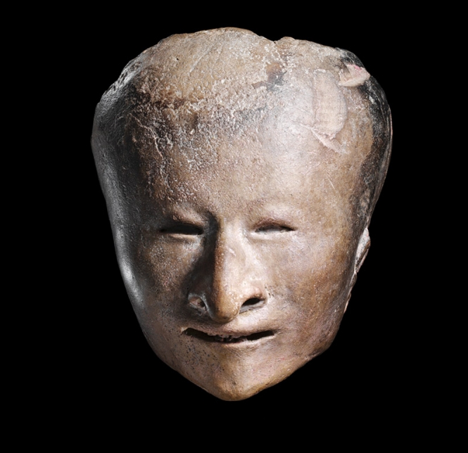 mantenoretrato_0.jpg
