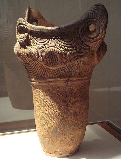 midJomonJar2000BCE.jpg