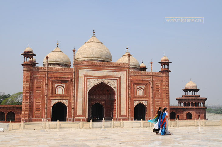 mosque.jpg