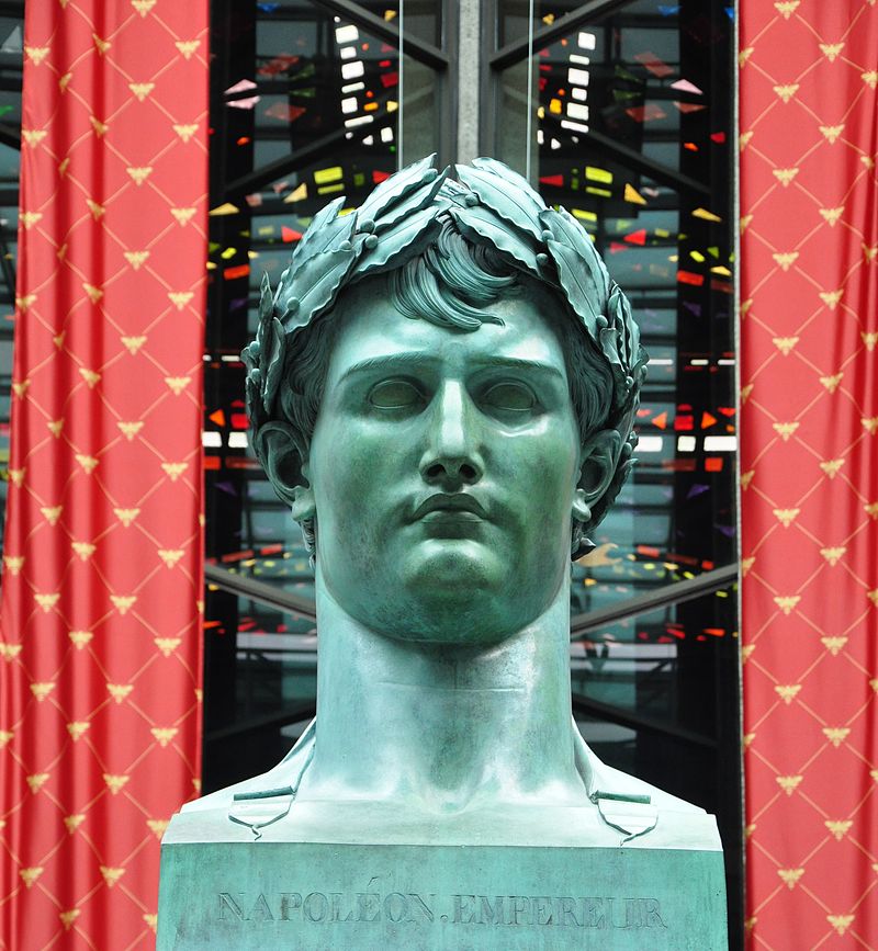 Napoleon_bronze_by_Lorenzo_Bartolini.JPG
