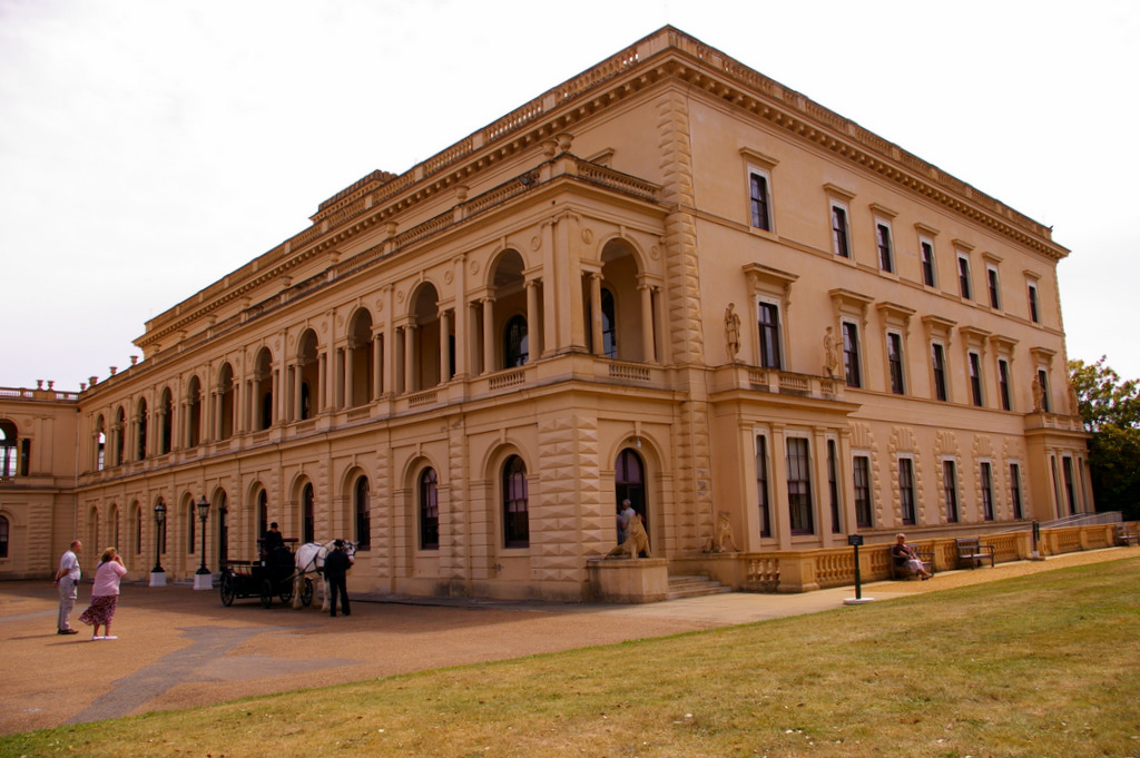 Osborne_House,_Isle_of_Wight_-_geograph.org.uk_-_1729958.jpg